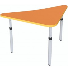 Дитячий стіл Дзвіночок трикутний регульований по висоті 20×20 в 25×25